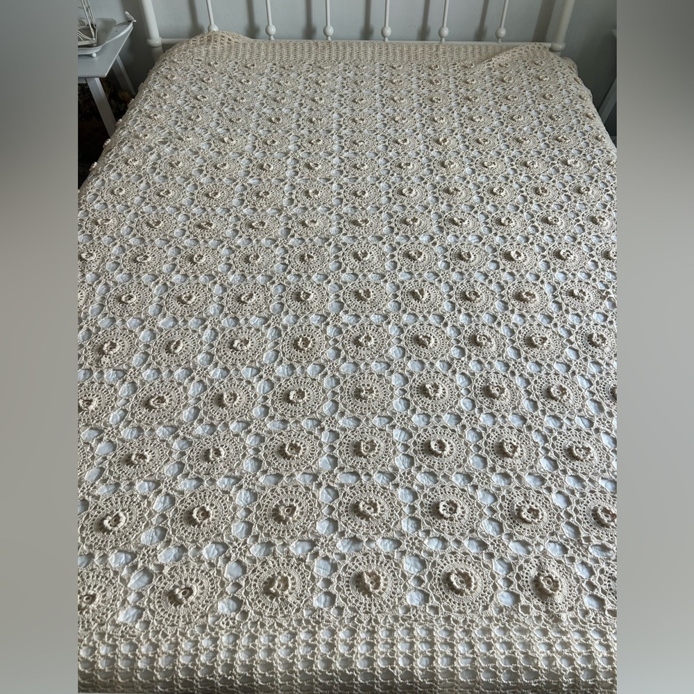 Elegant Cream Crochet Bedspread